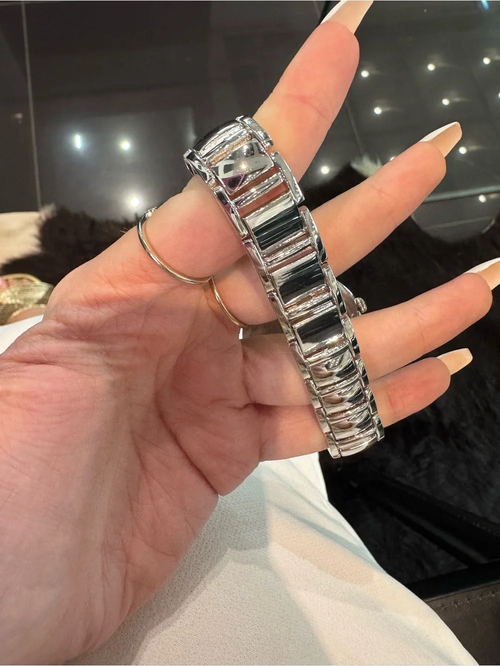 Dominique bezel dial